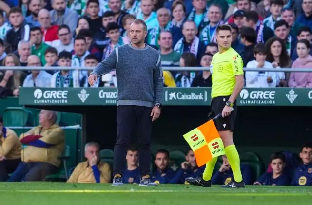 弗利克：我什么都没说，裁判为什么给我红牌？