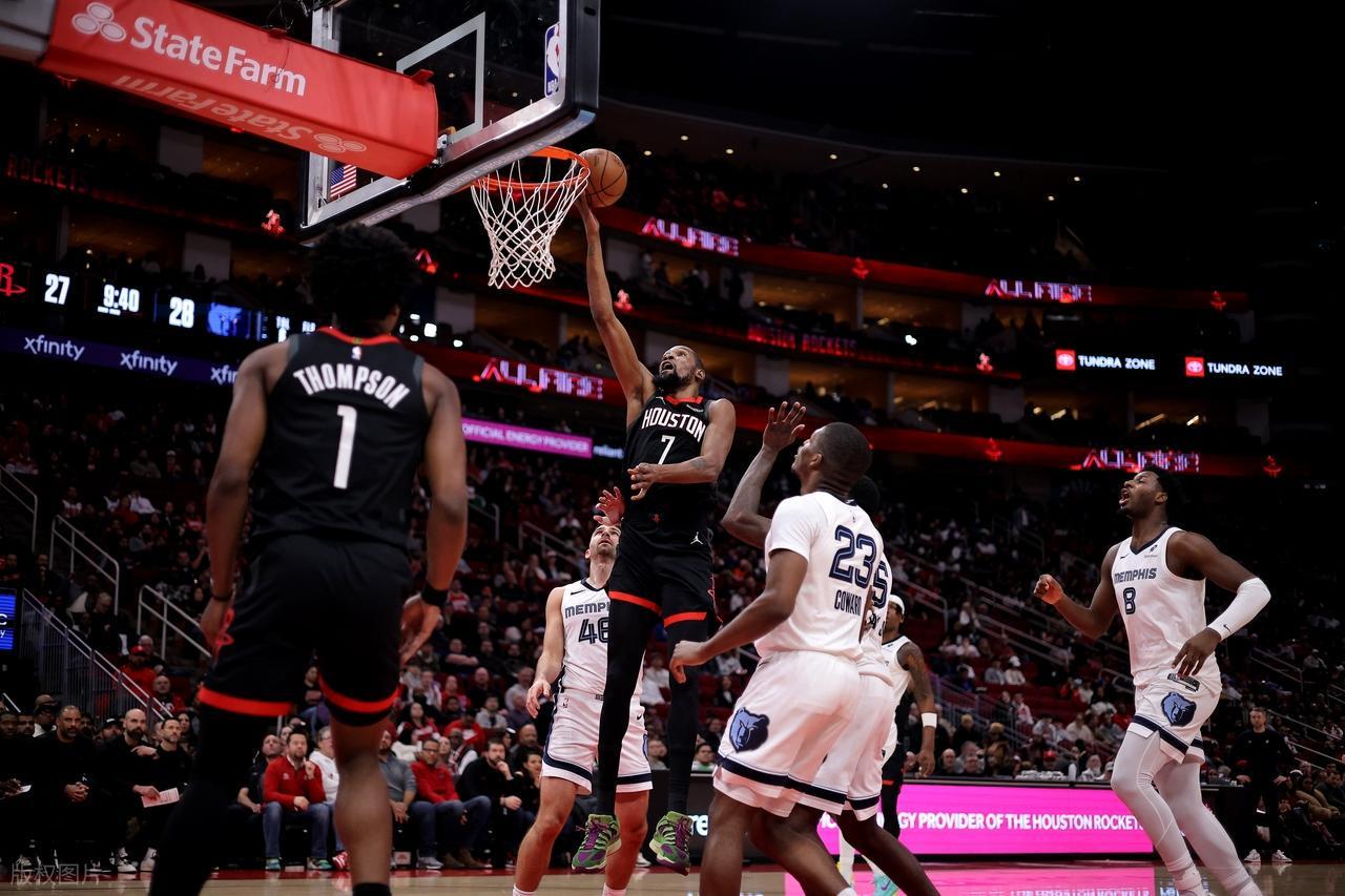 米切尔45+4+4无缘今日最佳球员！因为东契奇狂砍46+7+11创3项纪录