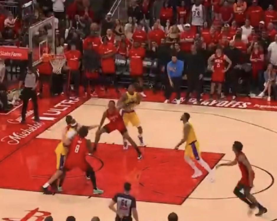 BB体育-火湖G3裁判报告：漏吹斯马特三罚最后一罚提前进线&amp;amp;詹姆斯踩线